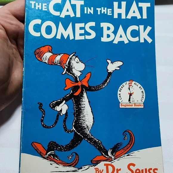 Dr. Seuss Colorful Book Trio - Red, Blue, White - Picture 4 of 8